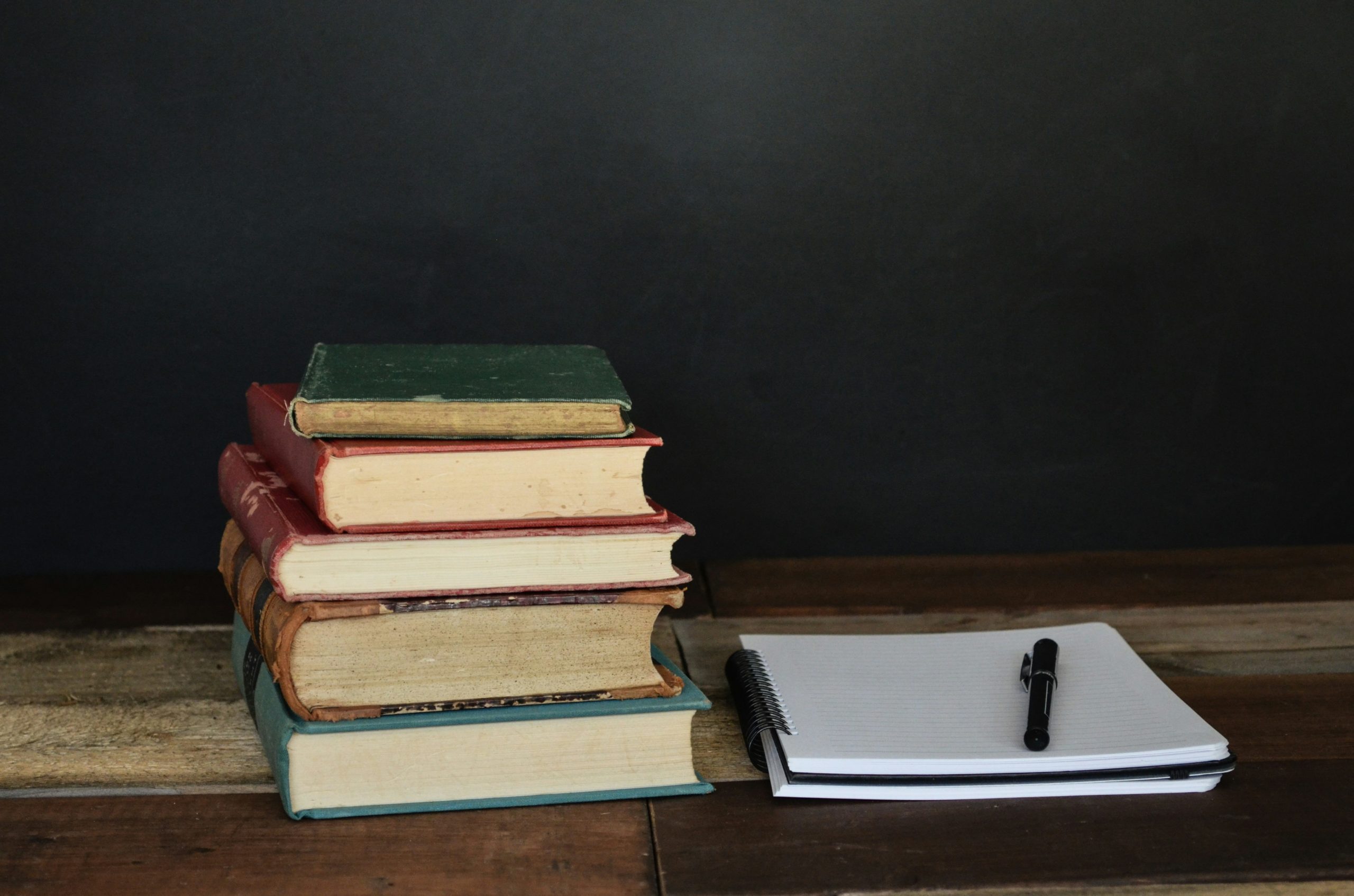 Que nous nous appelions enseignants ou thérapeutes complémentaires, notre responsabilité demeure la même : communiquer clairement que les clients s'embarquent dans un voyage qui transforme les attentes conventionnelles tant de l'enseignement que de la thérapie